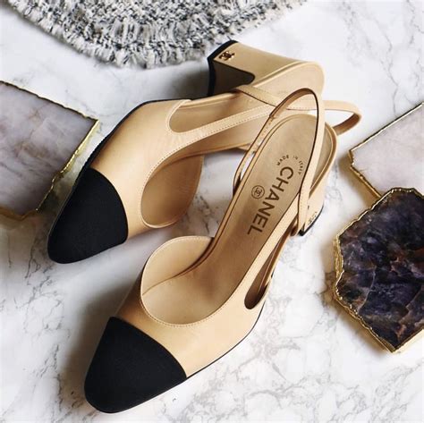 chanel slingback vintage.